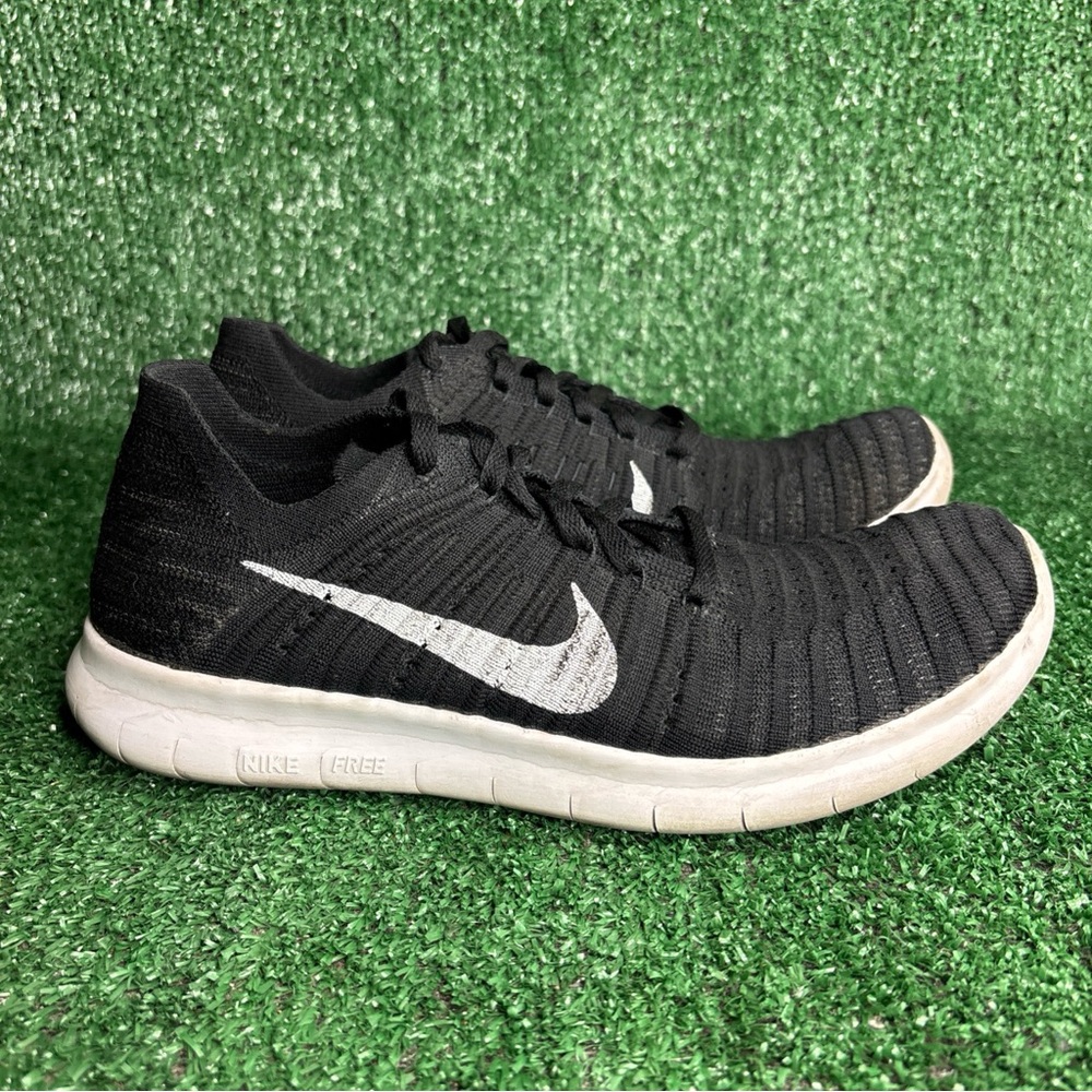 Nike Free RN Flyknit Women's Size 8 Running Shoes Black White